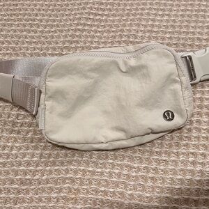 Lululemon Athletica Light Ivory Belt Bag